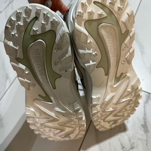 Louis Vuitton White and Gray Sneakers - Picture 11 of 11